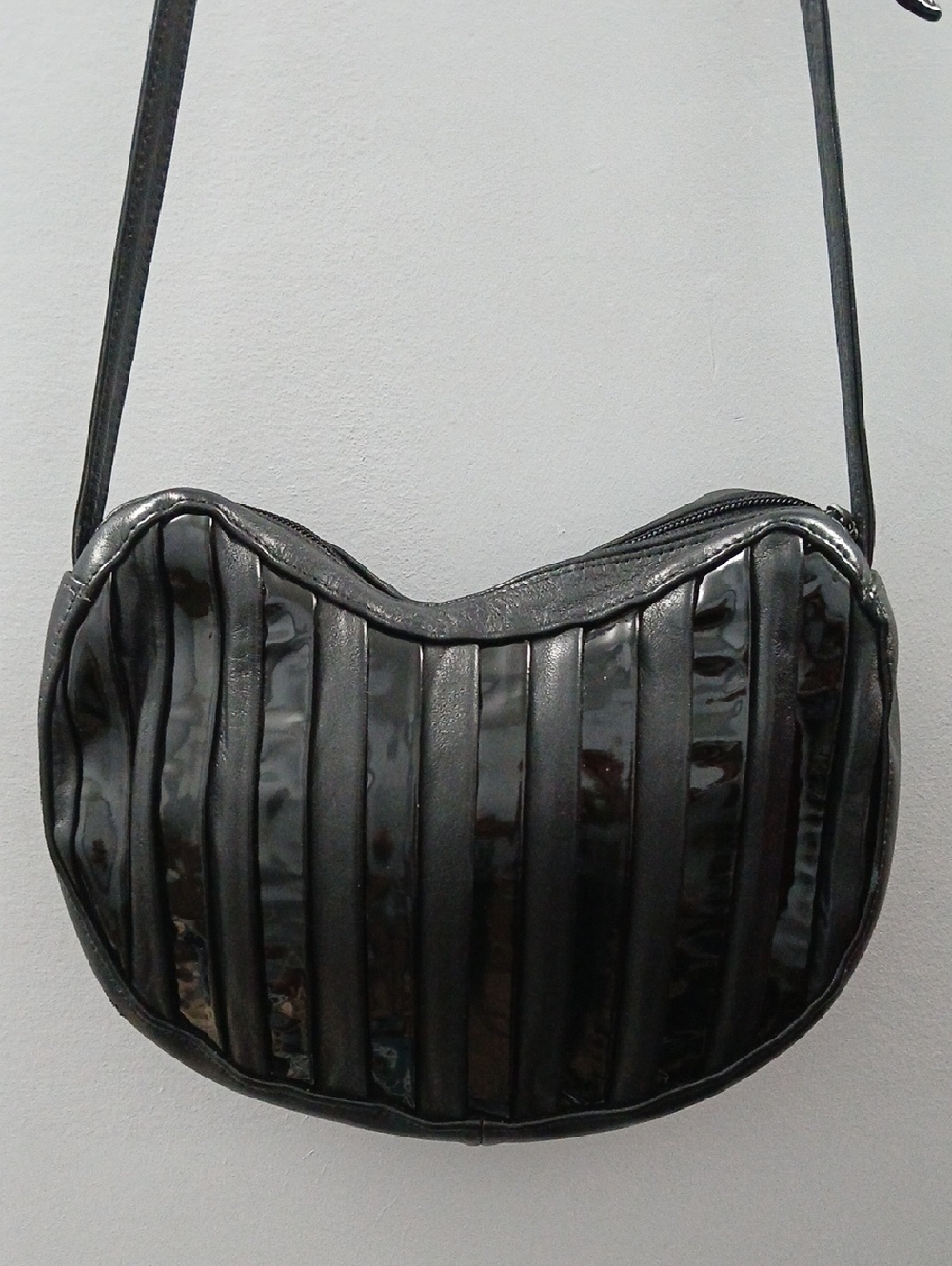 Vintage Sleek Black Women's Crossbody Bag